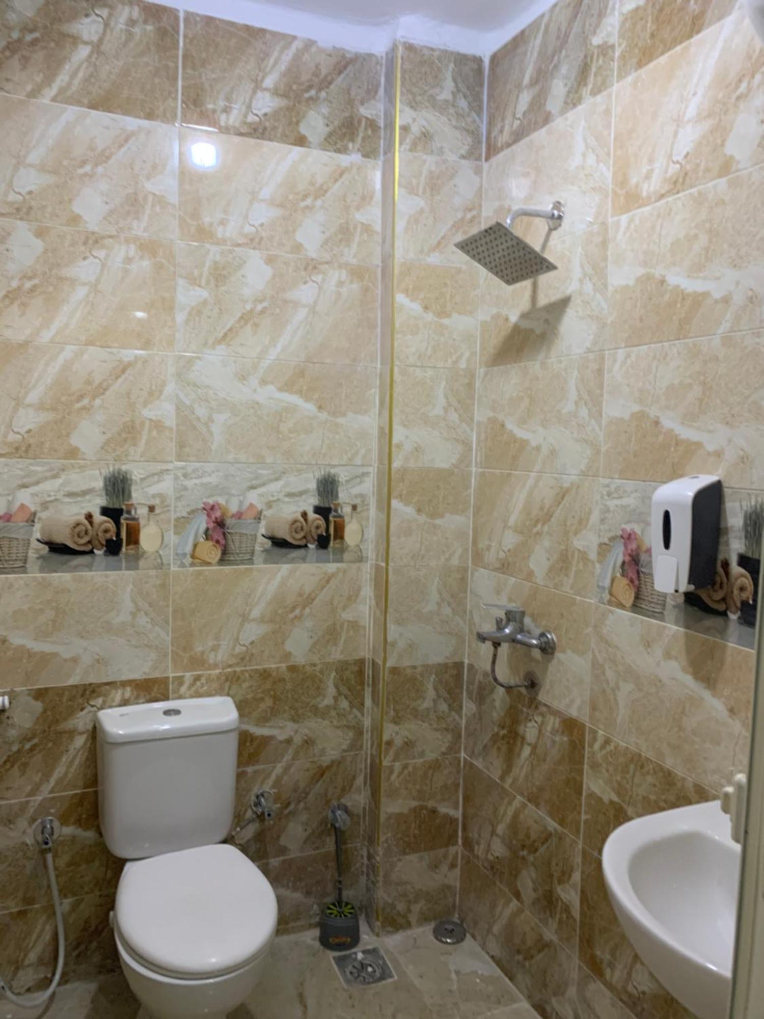 Abo Stait - Pyramid View Homestay Kafrat al Jabal Exterior photo
