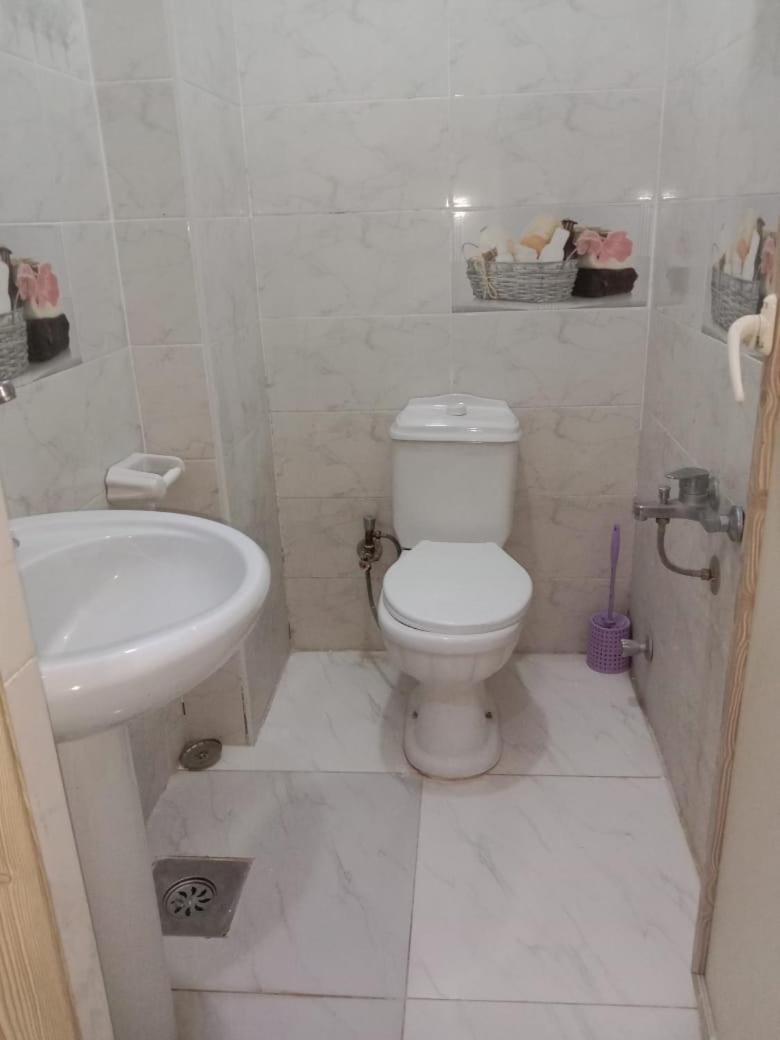 Abo Stait - Pyramid View Homestay Kafrat al Jabal Exterior photo